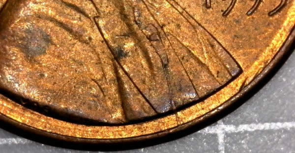 1993-P-Lincoln-Cent-With-Retained-Interior-Die-Break,-And-Die-Dents
